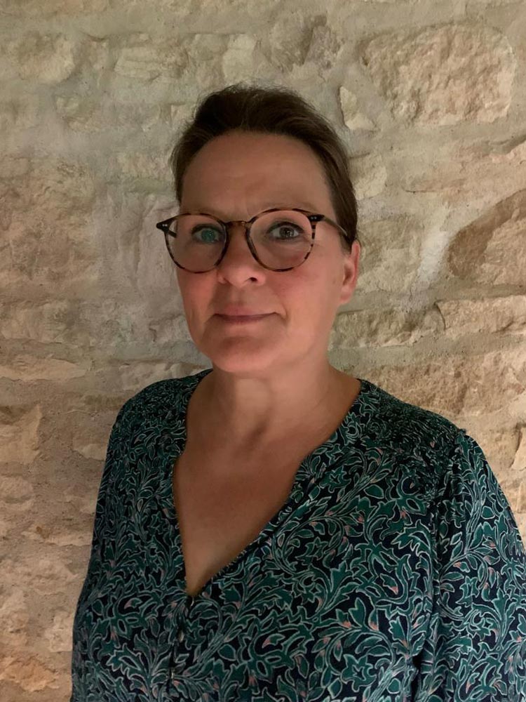 Maya Mokus - Cours particuliers de Maths à domicile Avallon Maya Mokus - Cours particuliers de Maths à domicile Auxerre